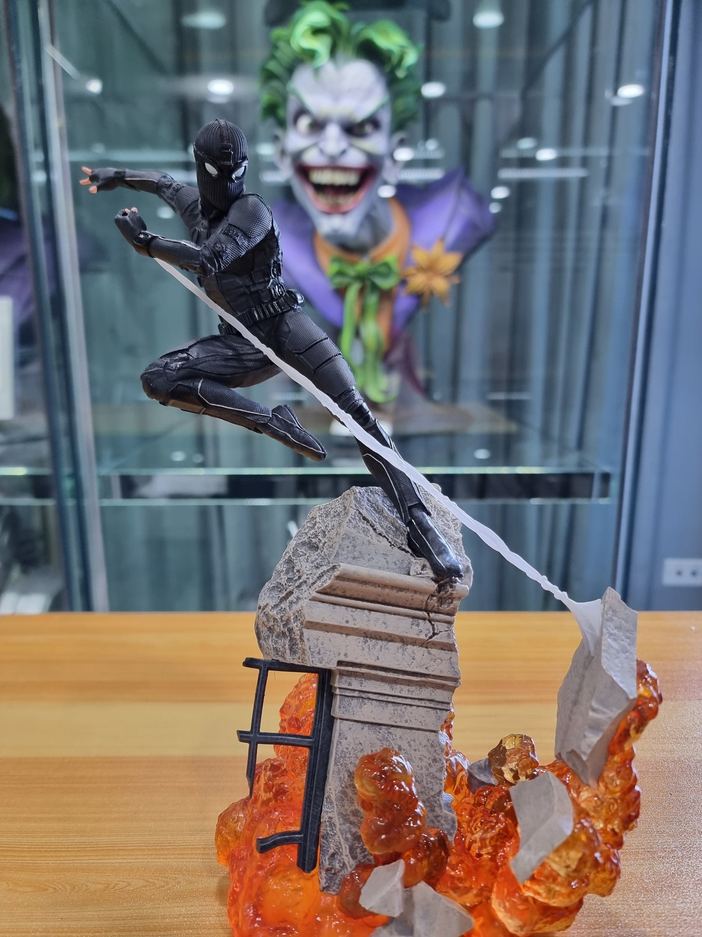 IRON STUDIOS - NIGHT MONKEY BDS ART SCALE SPIDER MAN FAR FROM HOME (Polystone)