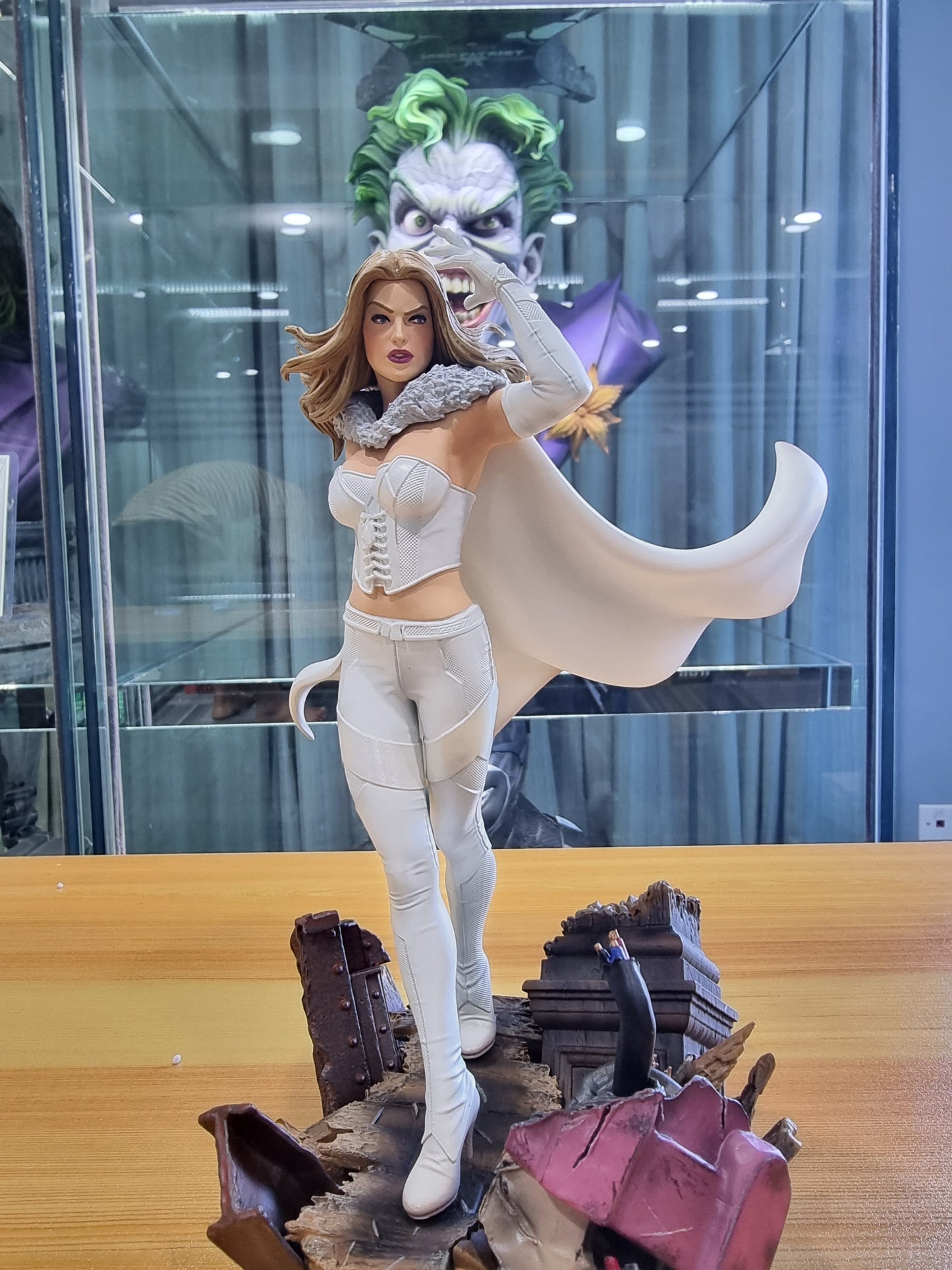 IRON STUDIOS - EMMA FROST BDS ART SCALE MARVEL COMICS (Polystone)(MARVEL)