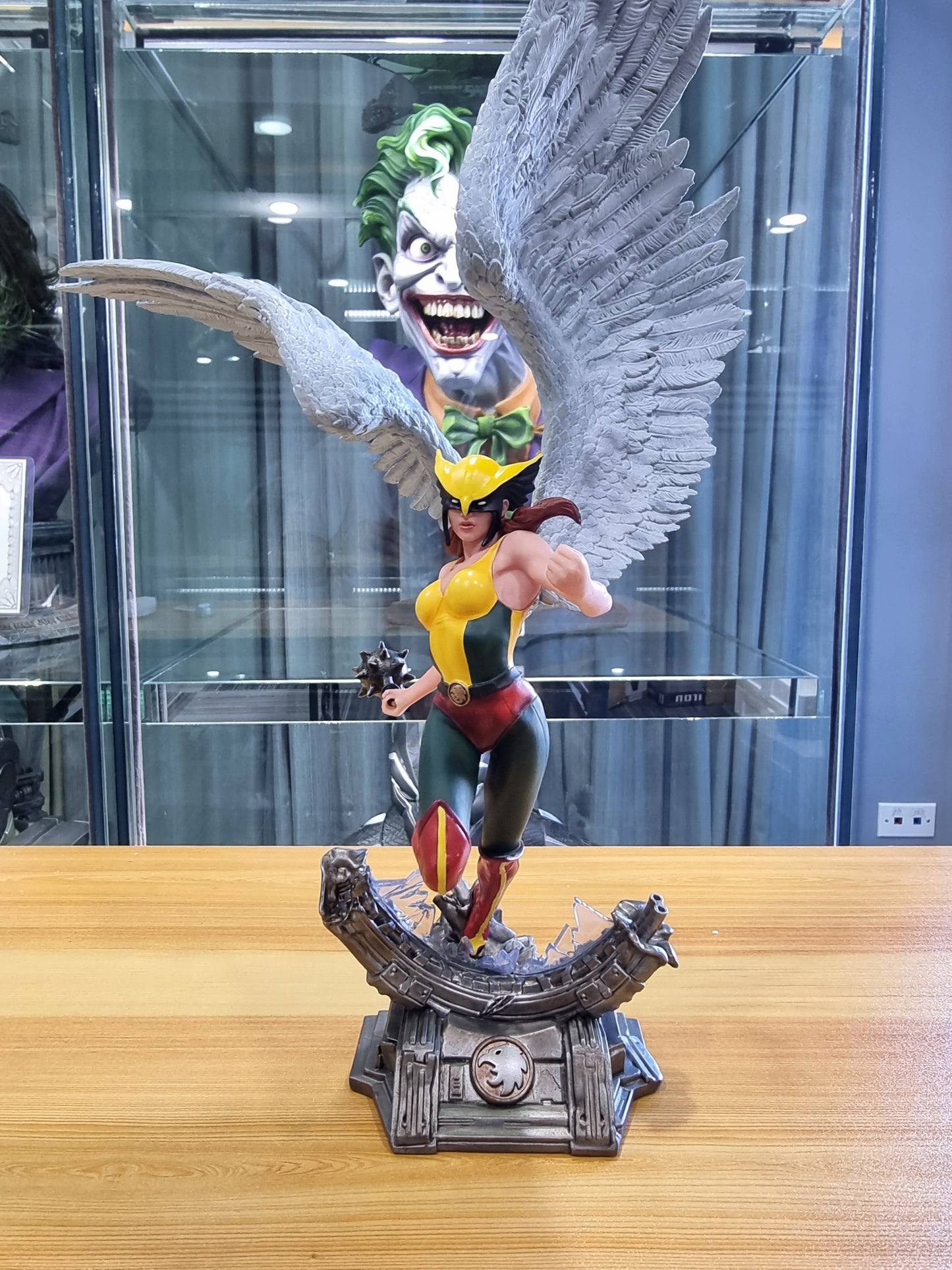 IRON STUDIOS - HAWKGIRL DELUXE ART SCALE DC COMICS (Polystone)(DC)