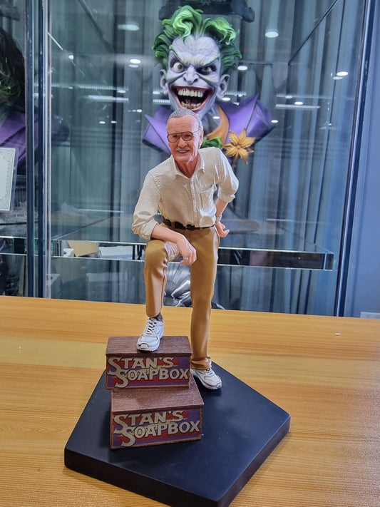 IRON STUDIO - STAN LEE ART SCALE (Polystone)(MARVEL)