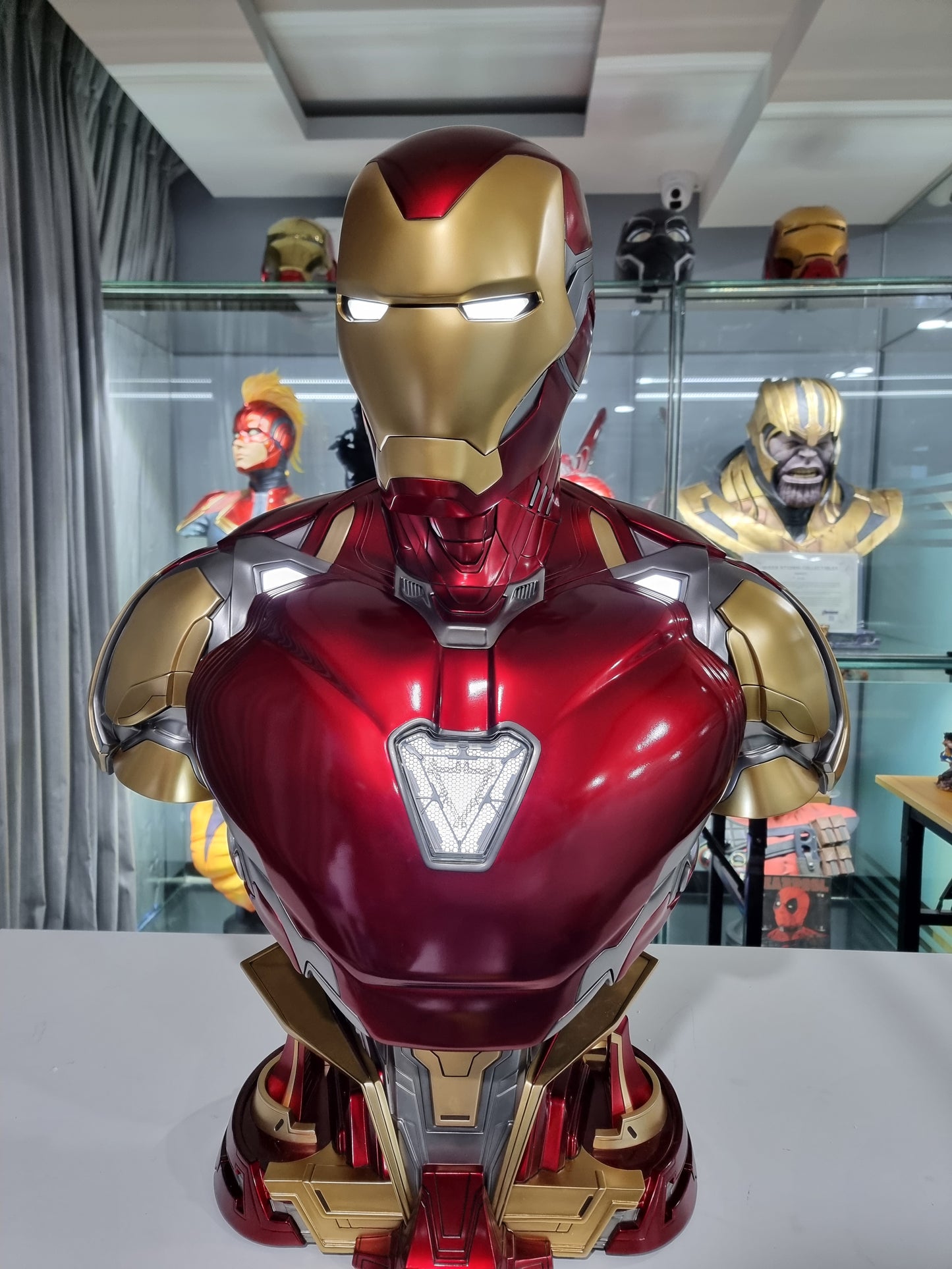 IRON MAN MARK 85 LIFE SIZE BUST AVENGERS ENDGAME