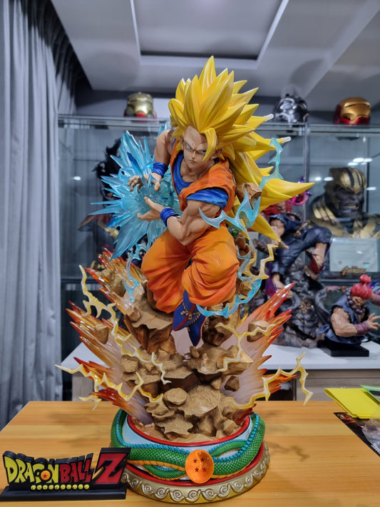 SUPER SAIYAN SON GOKU DELUXE BONUS (Polystone)