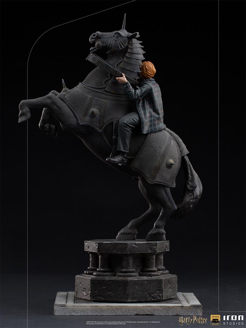 IRON STUDIO - RON WEASLEY AT THE WIZARD CHESS DELUXE ART SCALE (Polystone)